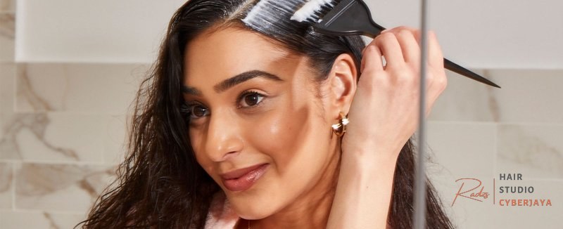 Can You Dye Your Hair While It's Wet? Can You Dye Your Hair While It's Wet? - L'Oréal Paris