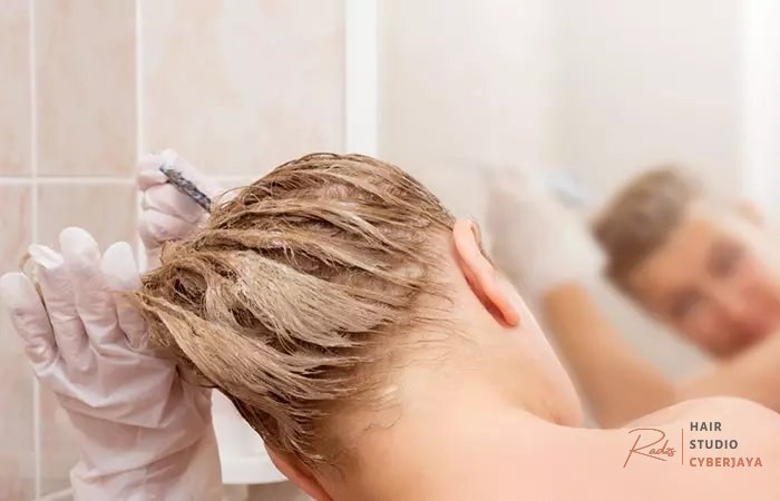 How To Dye Wet Hair Dye Wet Hair At Home: 5 Easy Steps For Perfect Color