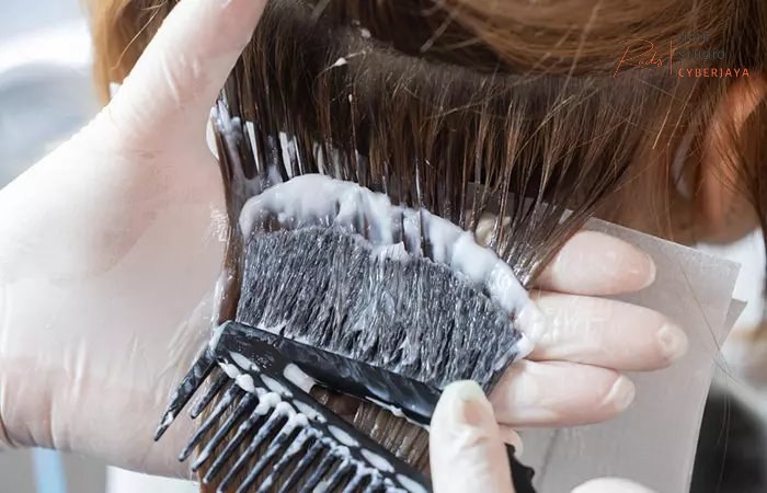 Permanent Hair Color on Wet Hair Understanding When to Use Permanent Hair Color on Wet Hair