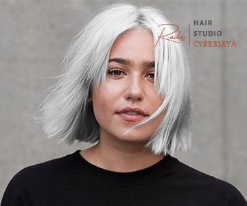 Silver Metallic Hair Guide Woman with silver metallic hair