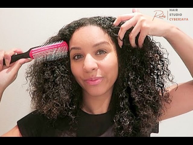 How To Detangle Curly Hair (2 Methods) - YouTube How To Detangle Curly Hair (2 Methods) - YouTube