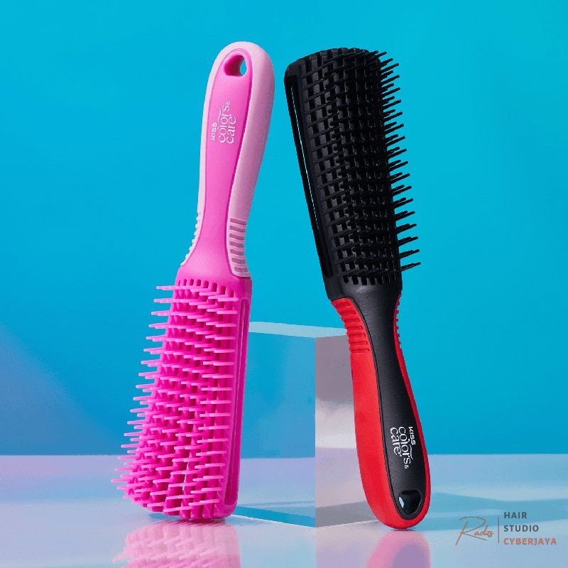 Kiss Colors & Care Glide & Define Non-Slip Detangling Brush Kiss Colors & Care Glide & Define Non-Slip Detangling Brush