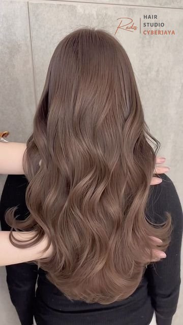 How to Get Pantone 2025 Mocha Mousse Hair Colour At Home How to Get Pantone 2025 Mocha Mousse Hair Colour At Home