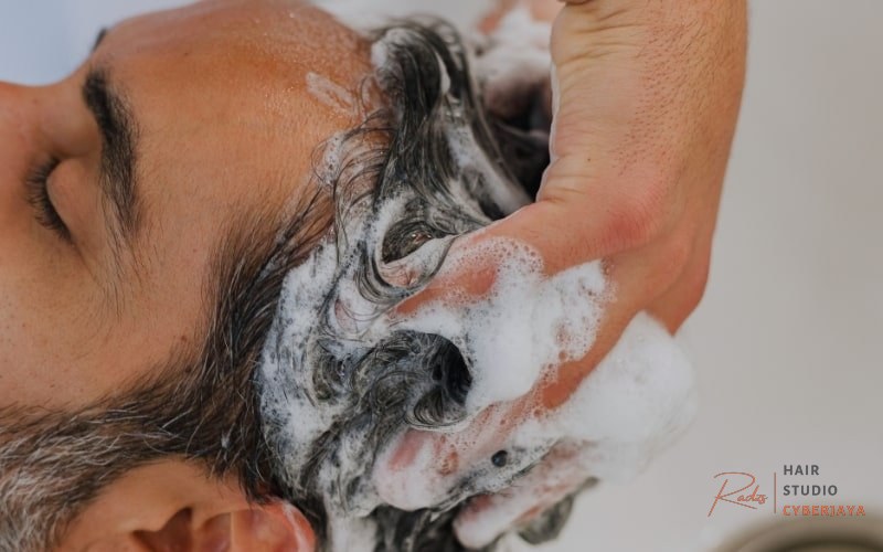 Should I Wash My Hair Before a Haircut? | Five Star Barber Should I Wash My Hair Before a Haircut? | Five Star Barber